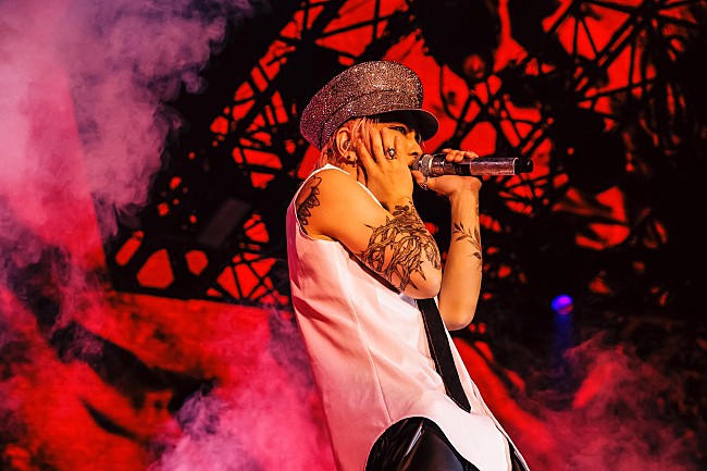 「L'Arc-en-Ciel、東京ドームで【hyde誕生祭】開催　2日間で10万人を動員」1枚目/6