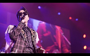 「山崎育三郎、映像作品『全国TOUR 2024 『THE HANDSOME』』より「神に生かされた俺」ライブ映像公開」