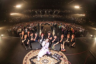 「＜ライブレポート＞阿部真央、デビュー15周年ツアーを完走　「私はこれからも歩みを止めないようにこの活動を続けていく」」