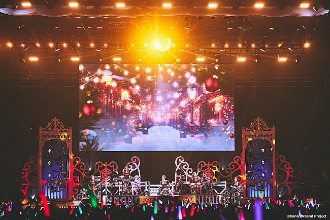 「＜ライブレポート＞Roseliaが拓いた新たな物語【Stille Nacht, Rosen Nacht】「これからも最高を更新し続ける」」1枚目/9