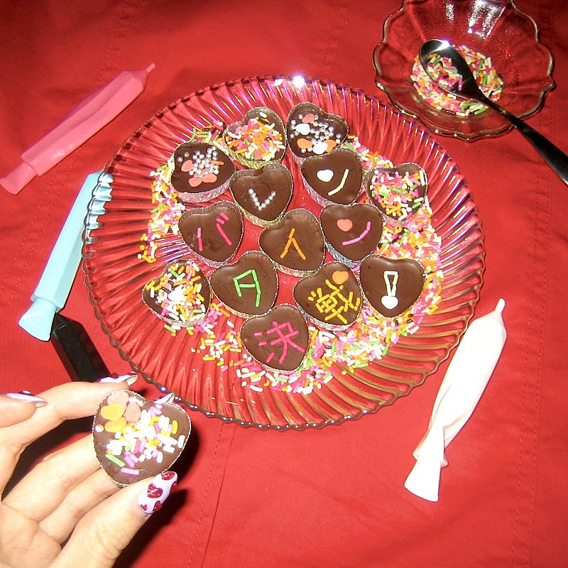 「乃紫、昭和歌謡“レトロポップサウンド”の新曲「バレンタイン決戦」配信リリース」1枚目/2