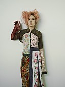 「Chara、特別編成バンドと届けるライブ＆ピアノマンと組むライブを4月開催」1枚目/3