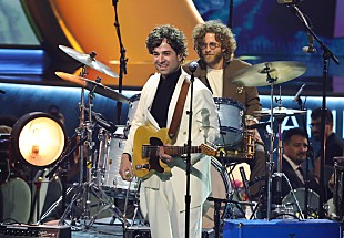 「ドーズ、ランディ・ニューマン「I Love L.A.」カバー収益をLA山火事救援活動に寄付」