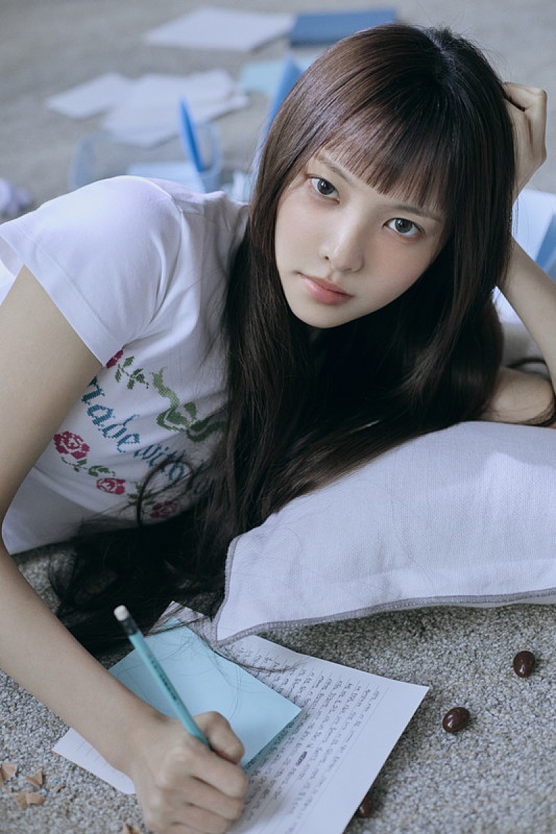 「ILLIT、新曲「Almond Chocolate」ソロカットを公開」1枚目/10