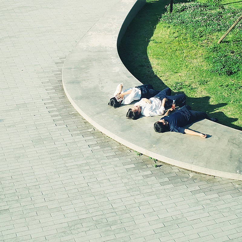 ズーカラデル、ライブでのみ披露され続けてきた「友達のうた」配信リリース決定 