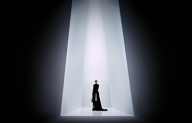 「LiSA、フィリックス（Stray Kids）とのコラボ曲「ReawakeR」ティザー解禁＆MVプレミア公開決定」1枚目/3