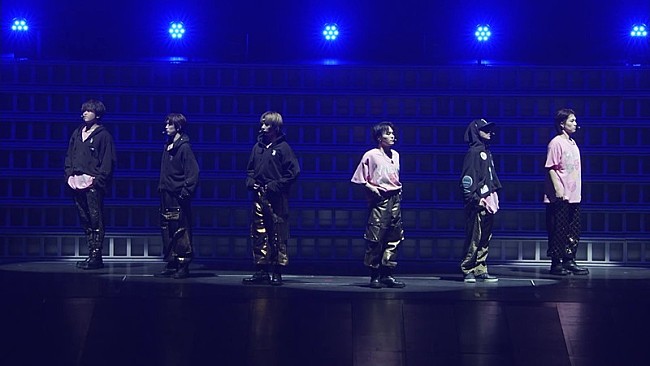 「Travis Japan、新曲「Tokyo Crazy Night」“ライブ初披露時”の映像公開　新曲「Say I do」と共に先行配信へ」1枚目/8