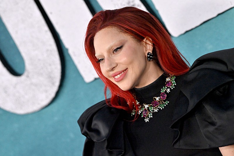 レディー・ガガ、ニューAL『メイへム』からの歌詞を公式サイトで予告か