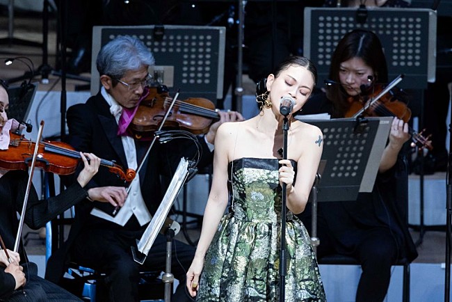 「小柳ゆき」4枚目/8