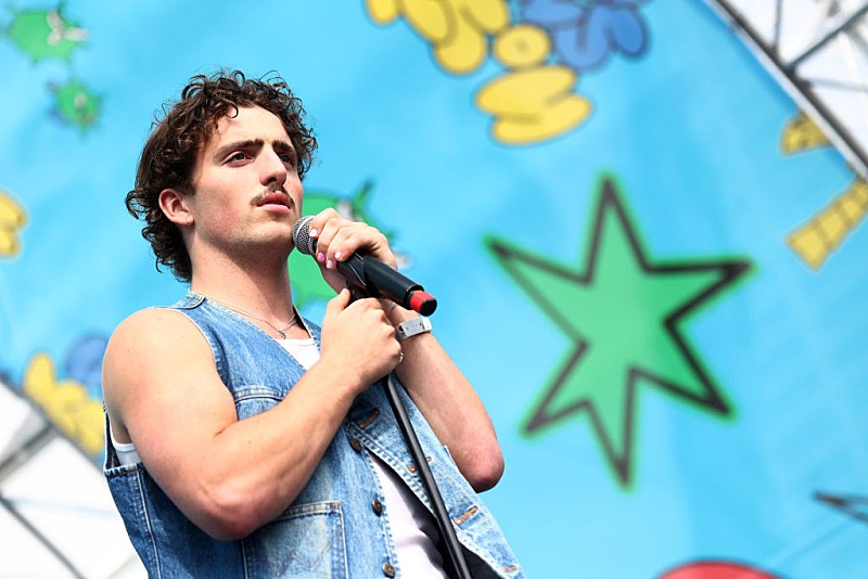 ベンソン・ブーン、「Beautiful Things」が2024年の【IFPIグローバル・シングル・アワード】を受賞 