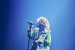 「Vaundyが男性ソロアーティスト最年少での4大ドームツアーへ、アリーナツアー最終公演で発表」