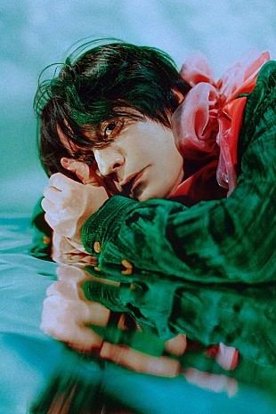 「渋谷すばる、ライブBlu-ray『LIVE TOUR 2024「Lov U」』発売決定＆本人登壇の先行上映会も」