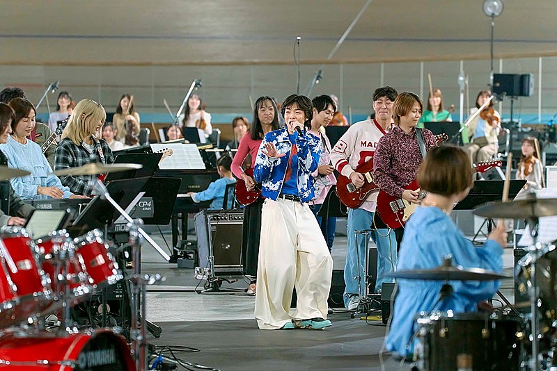 「『【imase】FRIENDS!!! （Pococha × ヤマハ みんなの演奏会｜Special Movie）』」3枚目/6