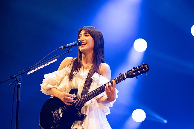 「＜ライブレポート＞miwa、デビュー15周年記念『guitarissimo』再現ライブで見せた“原点回帰”の音楽愛」1枚目/59