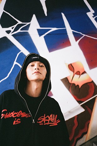 「SKY-HI、新曲「No Flexin’」配信＆ダンスビデオをプレミア公開」