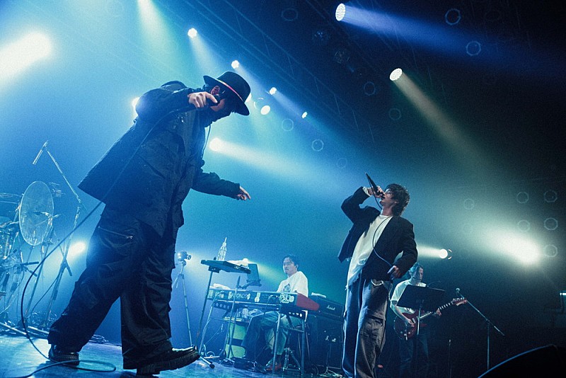 ＜ライブレポート＞jo0ji、煮ル果実との念願の初共演で広げた【馴染】の輪――2マンツアー東京公演