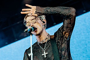 「MGK、破局したミーガン・フォックスとの間に第一子誕生「僕たちの小さな天使」」