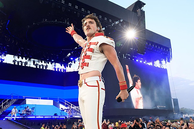 「ベンソン・ブーン、自分を嫌う人々について投稿「少なくともそれなりの理由があってほしい」」1枚目/1