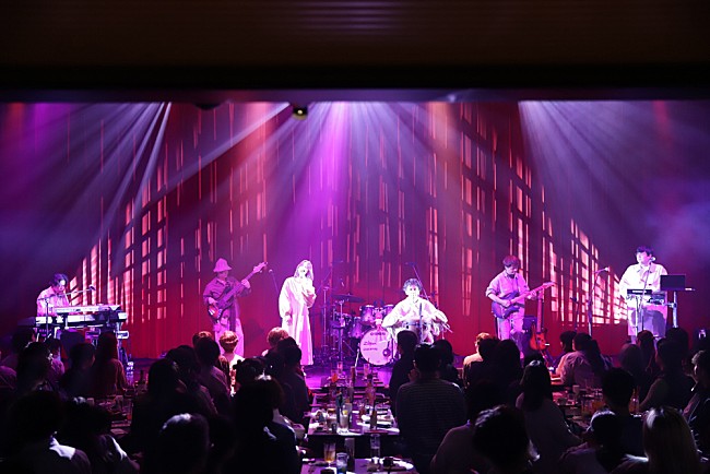 「＜ライブレポート＞sasakure.UK率いる有形ランペイジ、初のビルボードライブ公演開催――超絶技巧のアンサンブルで魅せた“有異義な時間”」1枚目/18