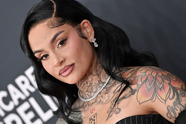 「ケラーニ、コーネル大学による公演中止に反応「私は反ユダヤ主義者ではなく虐殺に反対」」1枚目/1