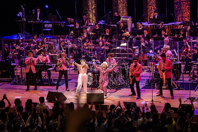 「＜ライブレポート＞スカパラ×ビルボードクラシックス　アンコール公演　ジャンルを超えた“NO BORDER”なステージで大団円」1枚目/11