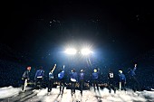 「＜ライブレポート＞TREASURE、圧倒的なパフォーマンスとジャンルレスな音楽を響かせたファンコンサート埼玉公演」1枚目/8