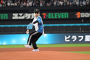 「ピラフ星人、地元・北海道日本ハムファイターズのファーストピッチに登場」