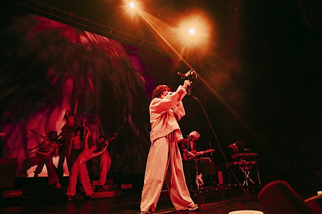 「【KENSHI YONEZU 2025 WORLD TOUR / JUNK】ライブ写真
Photo by Jiro Konami」4枚目/12