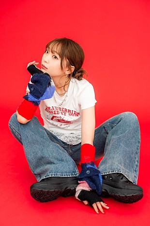 「斉藤朱夏、ソロデビューからの6年間を詰め込んだベストAL『Rabbit Girl』発売決定」