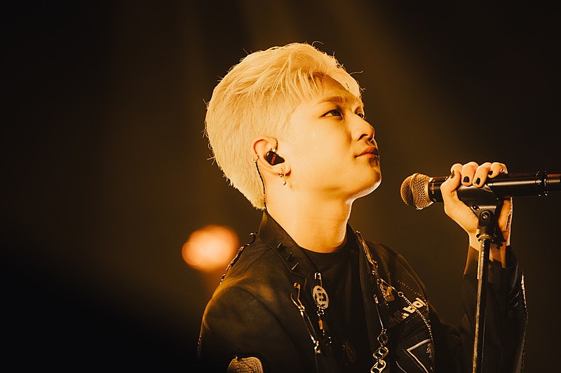 edhiii boi、1stツアーファイナル公演で「天才ギャング（大天才Remix）」配信を発表