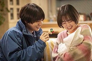 「「パラレル夫婦　 死んだ“僕と妻”の真実」「別々の世界線を生きる。夫婦の新しい形」「強くて優しくてはかない物語だった」」