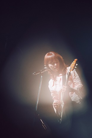 「＜ライブレポート＞iri　【Hall Tour “Seek”】の旅のなかで――音楽とともに少しずつ、ナチュラルに変わる今（ネタバレあり）」