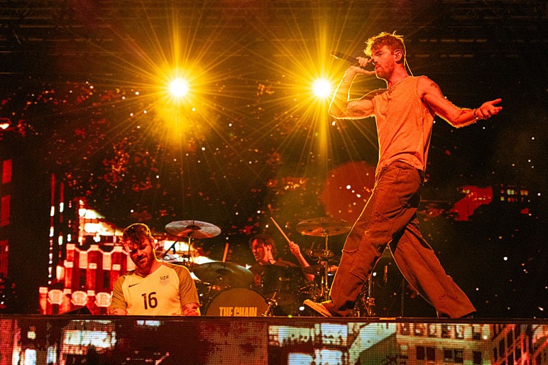 「ザ・チェインスモーカーズ、チャーリーxcx「party 4 u」のリミックス公開」1枚目/1