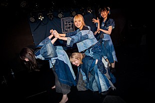 「BLUEGOATS「クソみたいに光ってやるから」炎天下での42.195kmクズアイドル撤回マラソン～ライブ【BOYS ON THE RUN】密着レポート解禁」