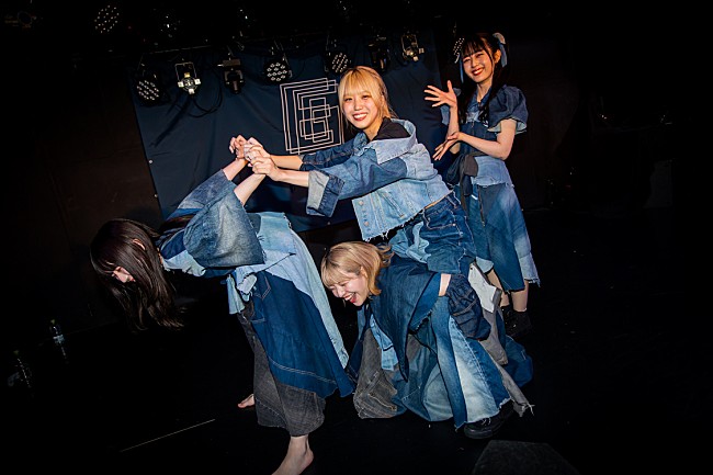 「BLUEGOATS「クソみたいに光ってやるから」炎天下での42.195kmクズアイドル撤回マラソン～ライブ【BOYS ON THE RUN】密着レポート解禁」1枚目/43