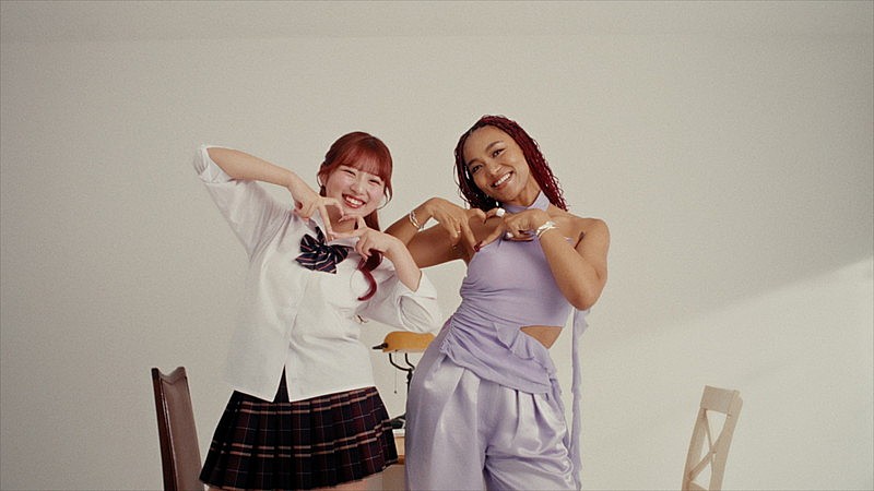 Crystal Kay、希空と踊る「恋におちたら（Re-recording）」MV公開