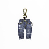 「山崎まさよし オールタイムベストアルバム『山崎見聞録 ～30th Anniversary All Time Best～』
完全生産限定盤グッズ：山崎まさよし別注「ミニジーンズキーホルダー」」3枚目/4