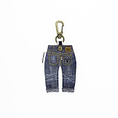 「山崎まさよし オールタイムベストアルバム『山崎見聞録 ～30th Anniversary All Time Best～』
完全生産限定盤グッズ：山崎まさよし別注「ミニジーンズキーホルダー」」4枚目/4