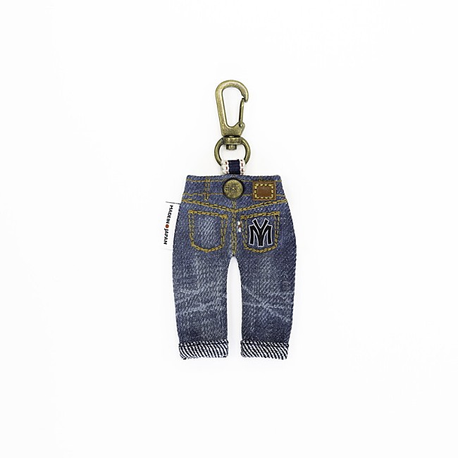 「山崎まさよし オールタイムベストアルバム『山崎見聞録 ～30th Anniversary All Time Best～』
完全生産限定盤グッズ：山崎まさよし別注「ミニジーンズキーホルダー」」4枚目/4