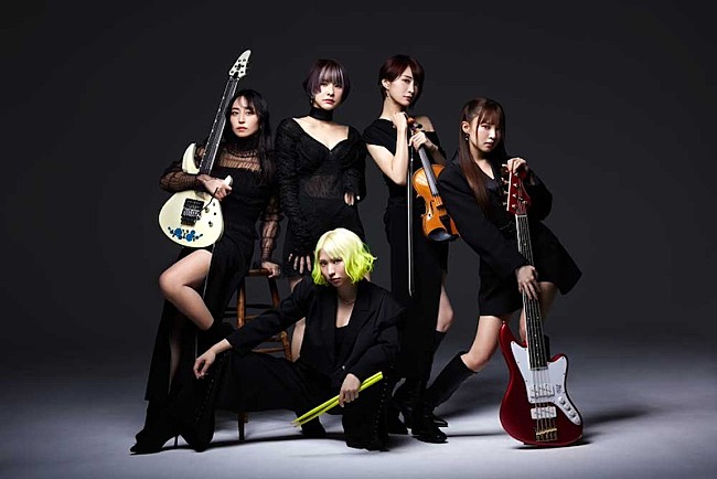 「East Of Eden、主題歌を務めるドラマ『御社の乱れ正します！2』とSPコラボライブ開催決定」1枚目/2