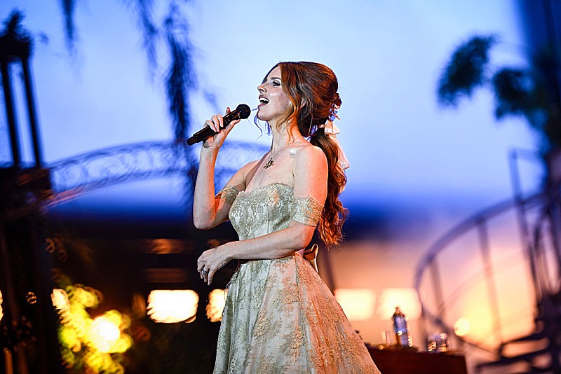 ラナ・デル・レイ、米テキサス洪水被害者に支援を表明＆パレスチナのために毎日祈っていると明かす