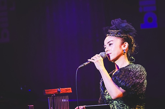 「＜ライブレポート＞wyolica変わらぬ歌、進化するグルーヴ ――デビュー25周年を刻んだビルボードライブ・ツアー最終日」1枚目/13