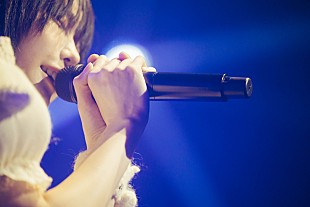 「＜ライブレポート＞ano、ツアーファイナルで見せたリアルな感情と偽りのない言葉「過去も今も未来も全部、僕は僕でいる」」