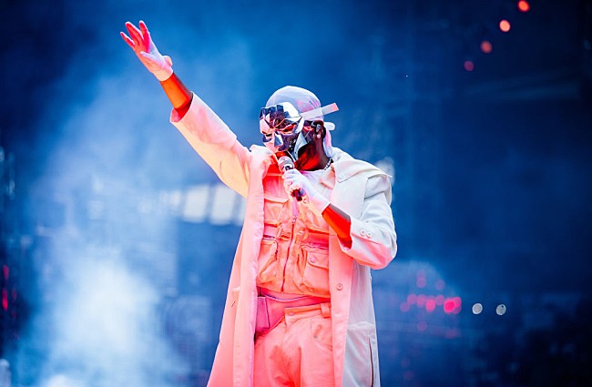 「ザ・ウィークエンド／シャキーラ、グローバル・シチズン主催フェスのヘッドライナーに決定」1枚目/1