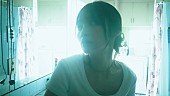 「矢作萌夏、苦悩と孤独を赤裸々に綴った新曲「ジェラシーナイフ」MV公開へ」1枚目/3