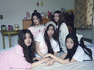 「ILLIT、コンセプトフォト＆フィルム「Home Playing」バージョンにそれぞれの遊び心」