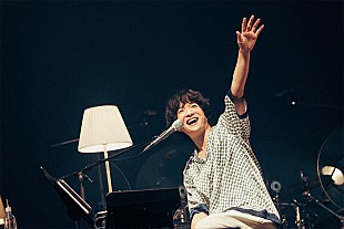 「石崎ひゅーい、ホールツアーに続き弾き語りツアーへ」