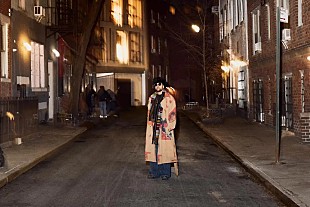 「カッサ・オーバーオール、ウータン・クラン名曲をコルトレーン風に探求した「C.R.E.A.M. (CASH RULES EVERYTHING AROUND ME)」公開」