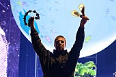 「リアム・ギャラガー、安全上の理由でオアシスのライブで打楽器を観客席に投げないと発表」1枚目/1