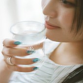 「「大好きで大嫌い / しゃるうぃーだんす」ジャケット写真」2枚目/3